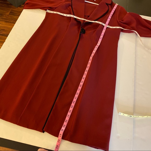 Le Bos One Button Red & Black Light Weight Trench - Picture 6 of 7